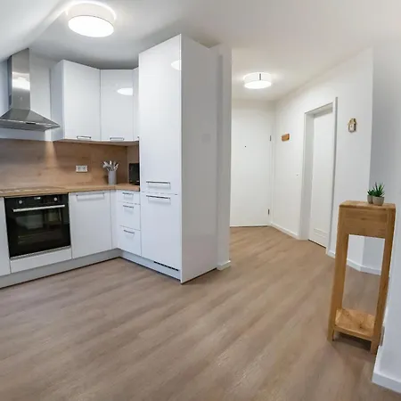 High-quality Renovated Apartament Ramstein-Miesenbach